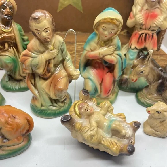 Nativity Scene Set with Stable - Multicolor - Picture 4 of 9